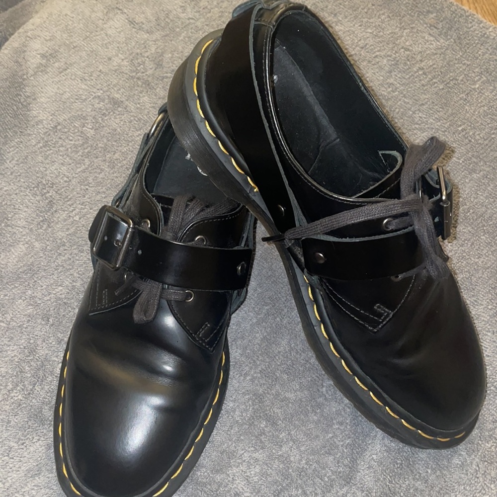 Dr Martens-Docs)Henree Polished Smooth Leather Buckle Shoes-excellent condition